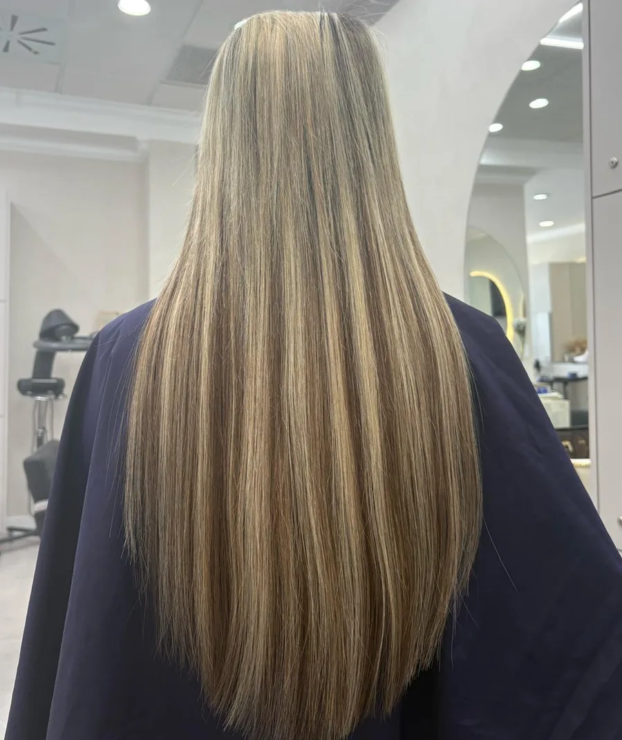 Balayage largo y luminoso después del servicio